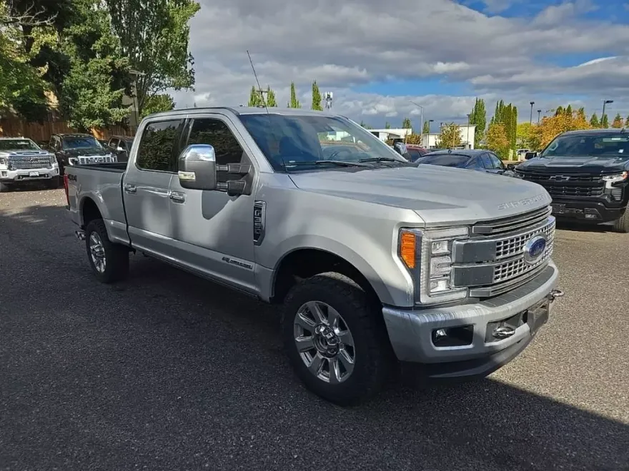 2018 Ford F-350 Platinum photo 1
