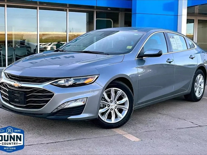 2024 Chevrolet Malibu 1LT photo 1