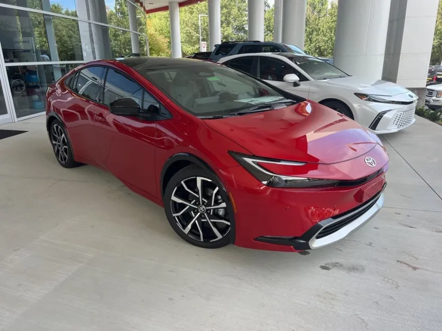 2026 Toyota Prius Plug-in Hybrid XSE Premium photo 1