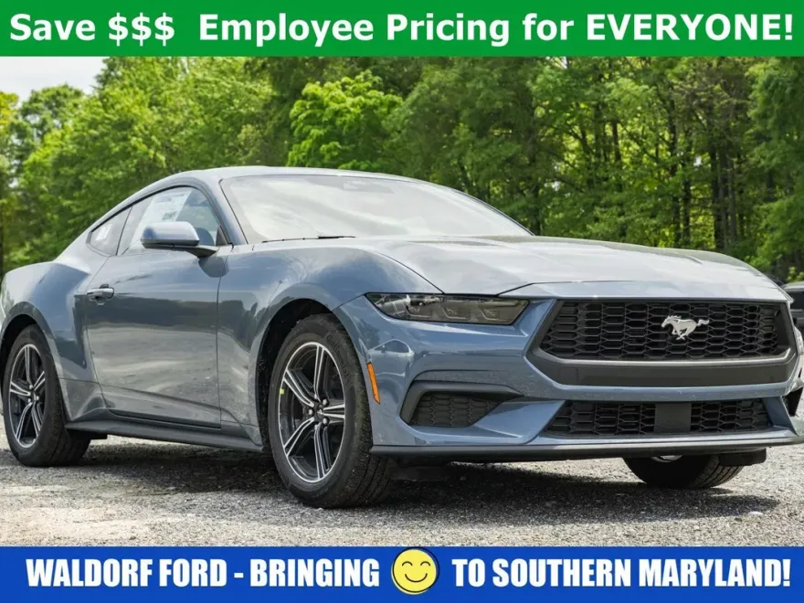 2025 Ford Mustang EcoBoost photo 1