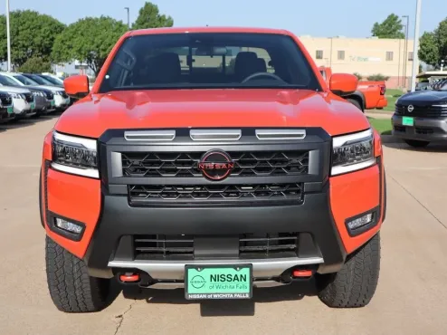 2025 Nissan Frontier PRO-4X photo 4