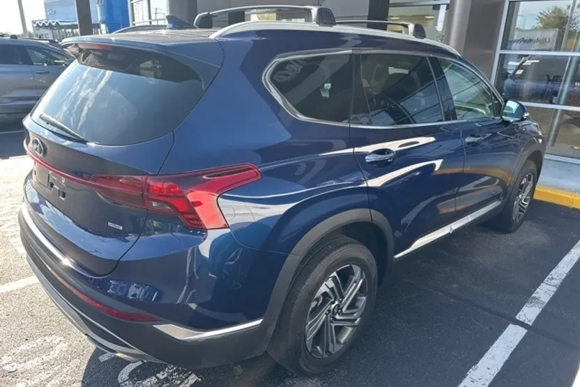2022 Hyundai Santa Fe SEL photo 1