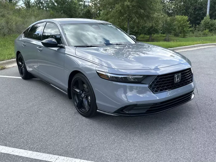 2025 Honda Accord Hybrid Sport-L photo 1