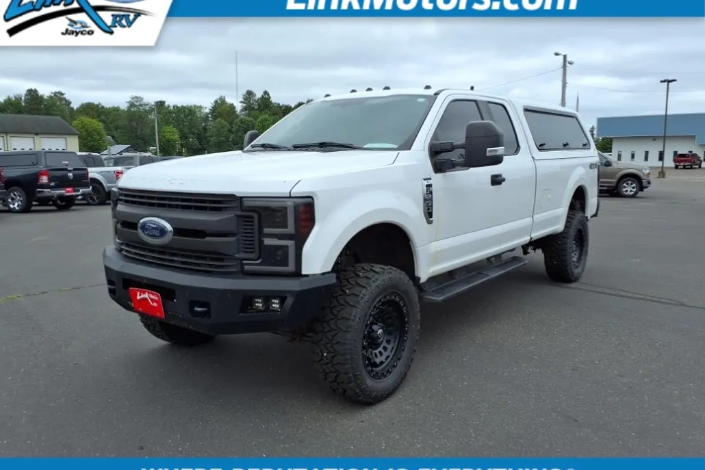 2017 Ford F-250 XLT photo 1