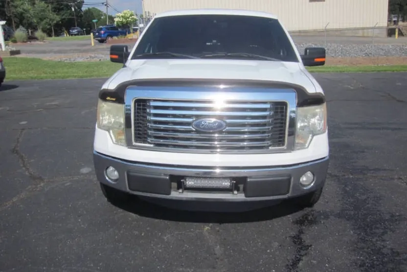 2011 Ford F-150 XLT photo 1