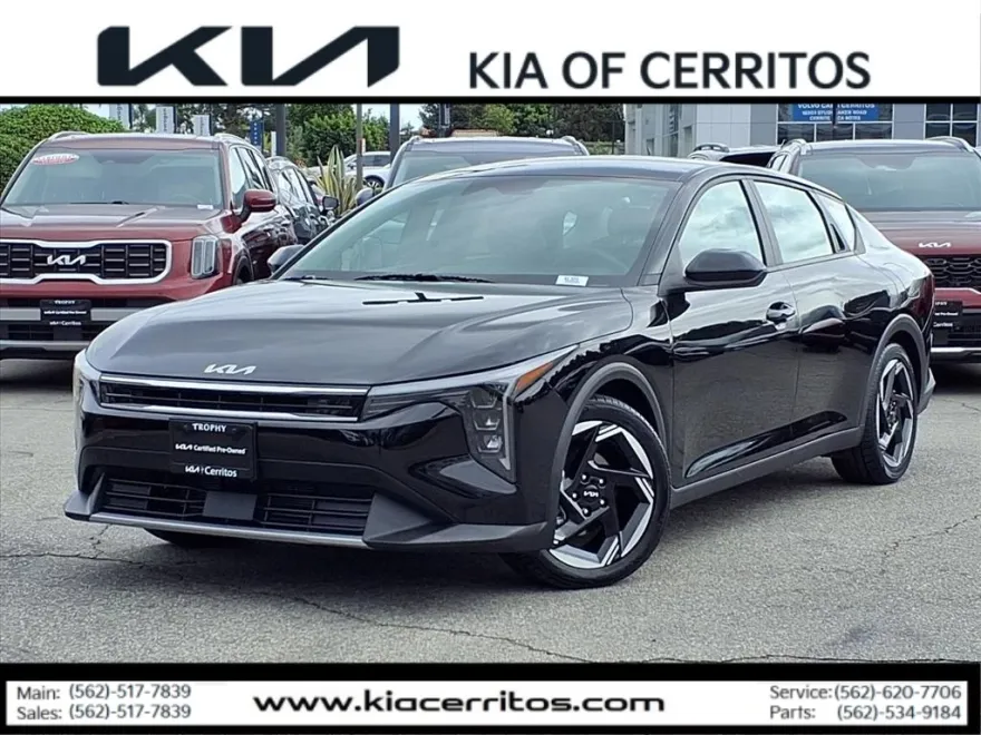 2025 Kia K4 EX photo 1
