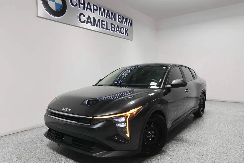 2025 Kia K4 LX photo 1