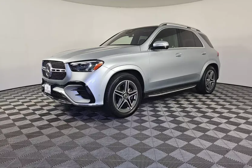 2024 Mercedes Benz GLE 580 photo 1