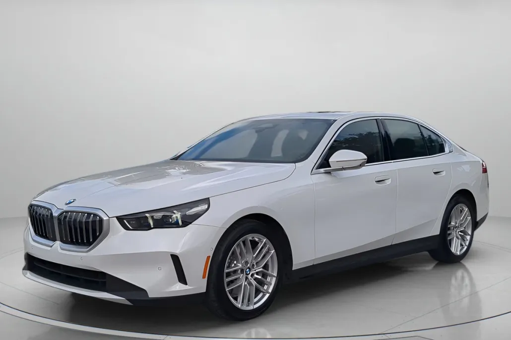 2025 Bmw 530i photo 1