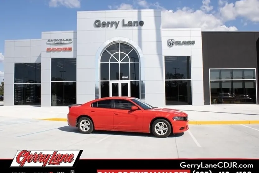 2022 Dodge Charger SXT photo 1