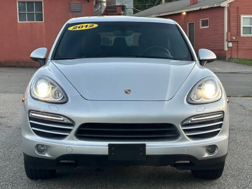 2012 Porsche Cayenne photo 1