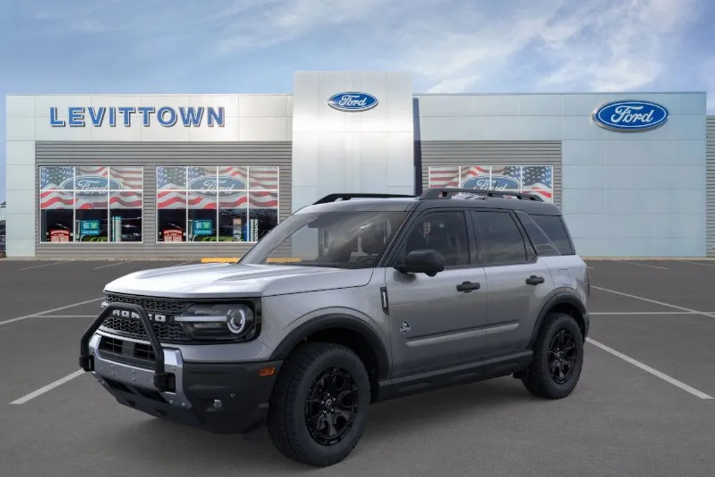 2025 Ford Bronco Sport Outer Banks photo 1