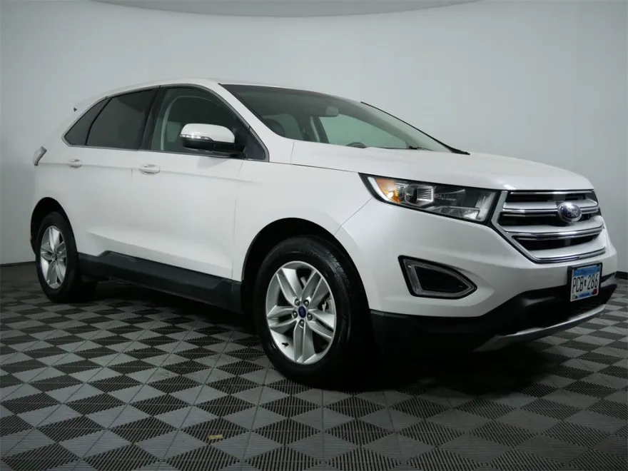 2016 Ford Edge SEL photo 1