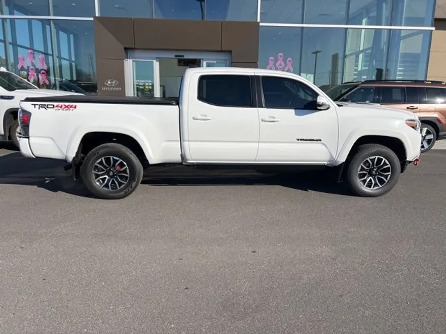 2021 Toyota Tacoma SR5 photo 1
