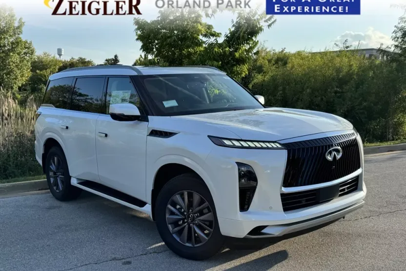 2026 Infiniti QX80 Pure photo 1