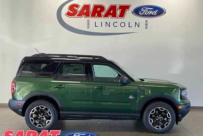 2025 Ford Bronco Sport Outer Banks photo 1