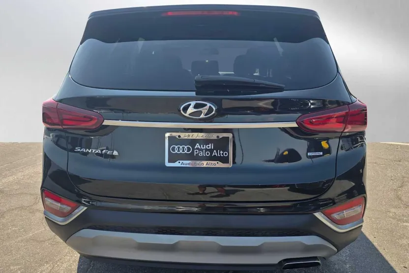 2020 Hyundai Santa Fe SE photo 1