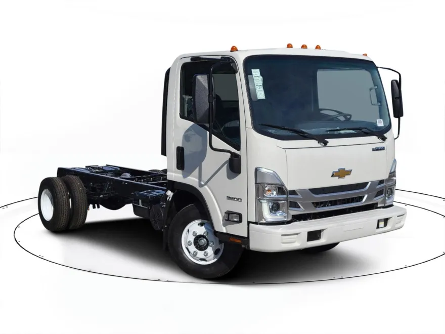 2025 Chevrolet Silverado 3500HD Base photo 1