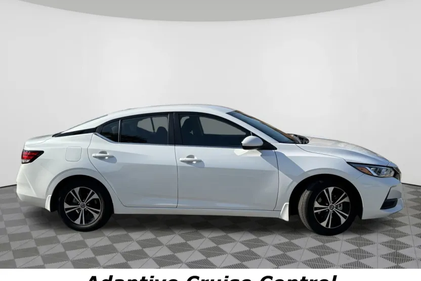 2022 Nissan Sentra SV photo 1