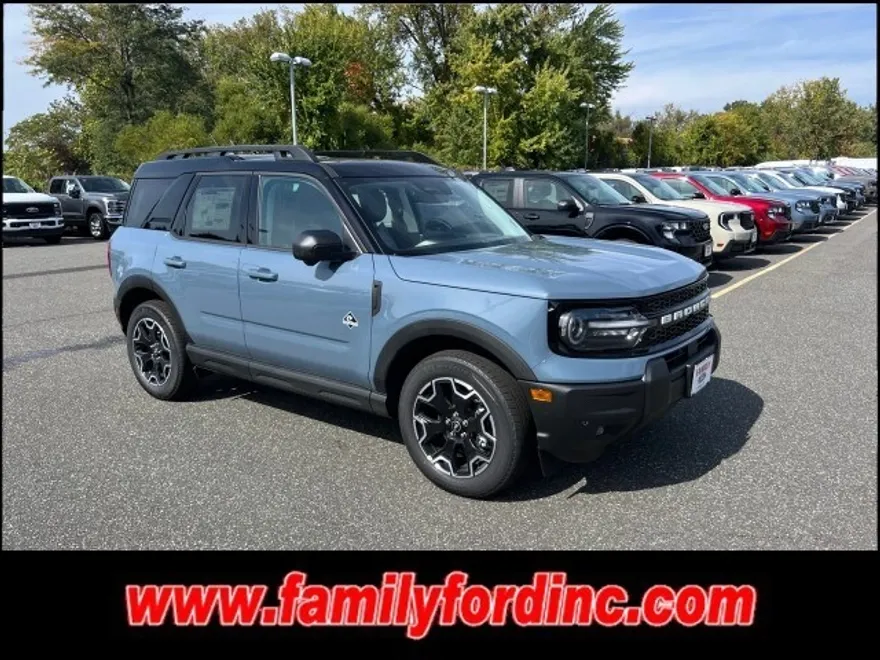 2025 Ford Bronco Sport Outer Banks photo 1