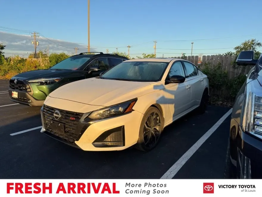 2024 Nissan Altima 2.5 SR photo 1