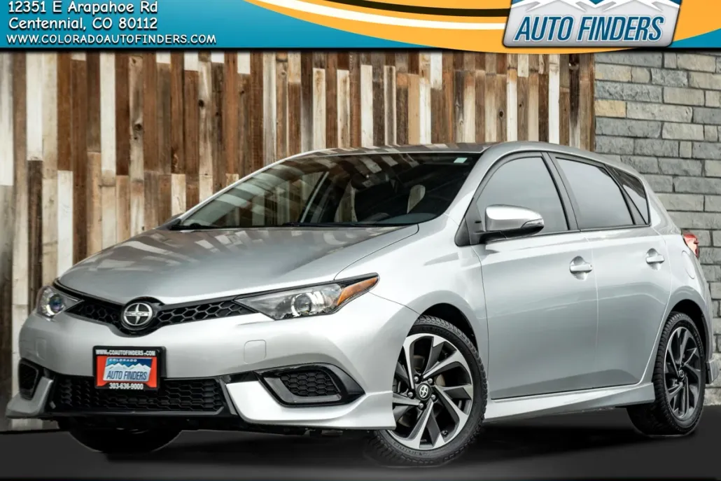 2016 Scion iM photo 1