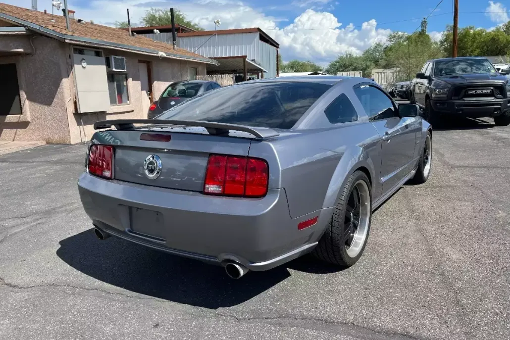 2007 Ford Mustang GT Deluxe photo 1