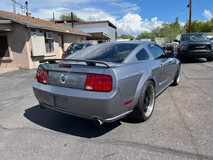 2007 Ford Mustang GT Deluxe photo 1