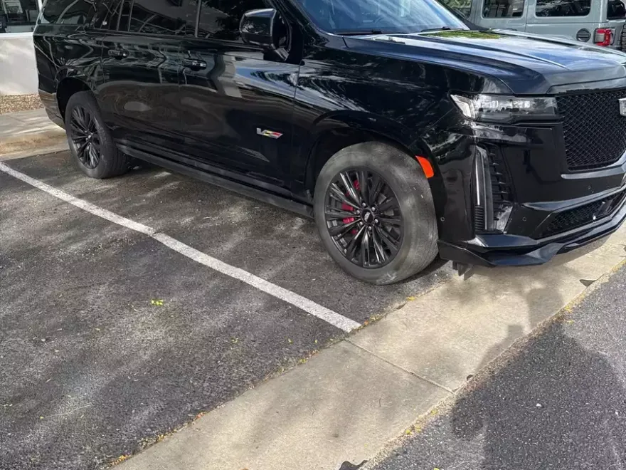 2023 Cadillac Escalade ESV V-Series photo 1