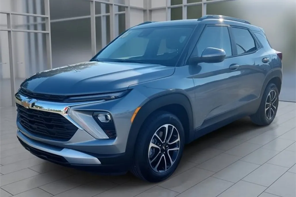 2026 Chevrolet Trailblazer LT photo 1