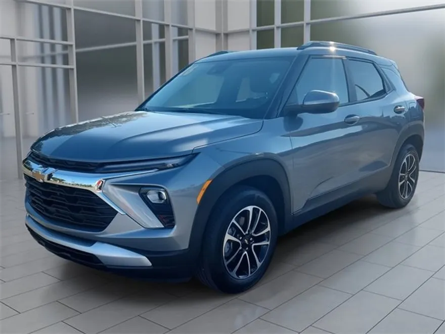 2026 Chevrolet Trailblazer LT photo 1