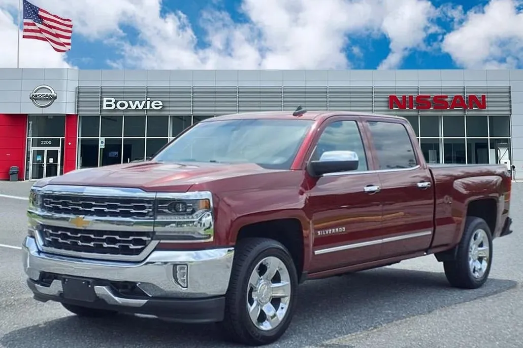 2017 Chevrolet Silverado 1500 LTZ photo 1