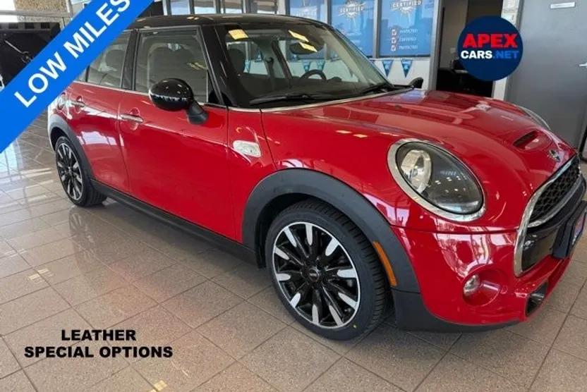 2019 Mini Cooper 4 Door Hardtop Signature photo 1