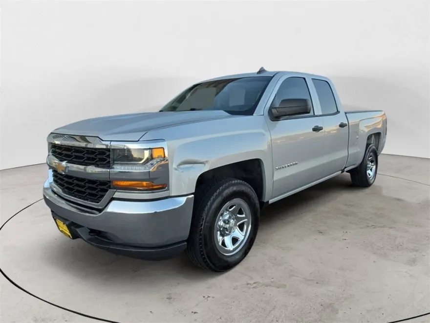 2017 Chevrolet Silverado 1500 LS photo 1