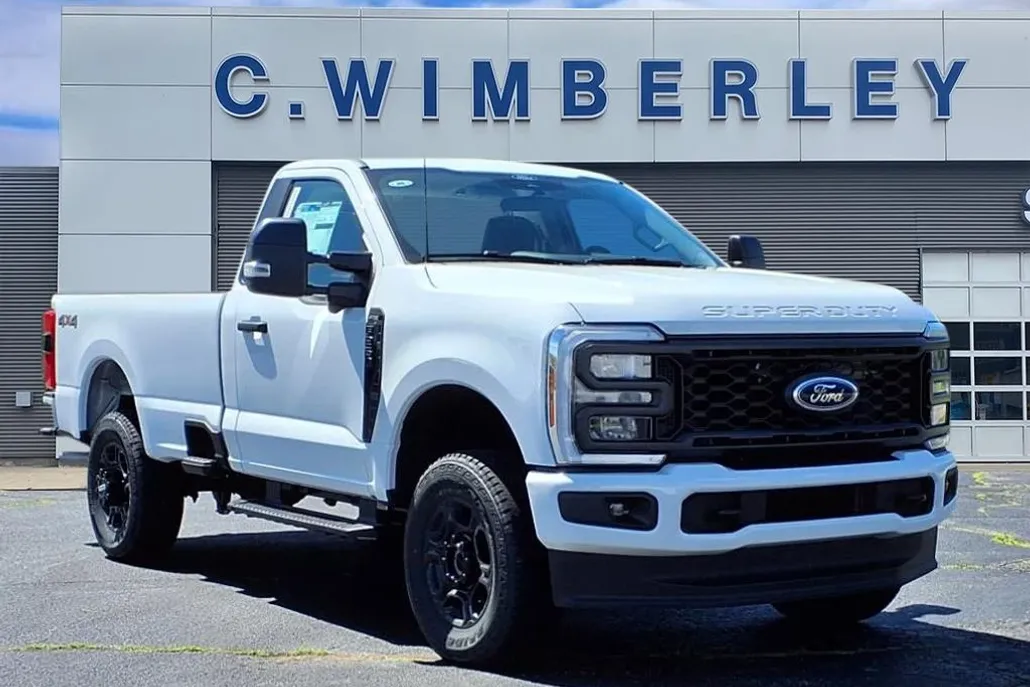 2025 Ford F-250 XL photo 1