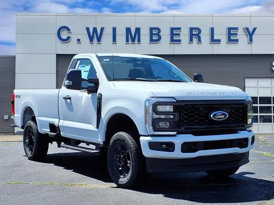 2025 Ford F-250 XL photo 1