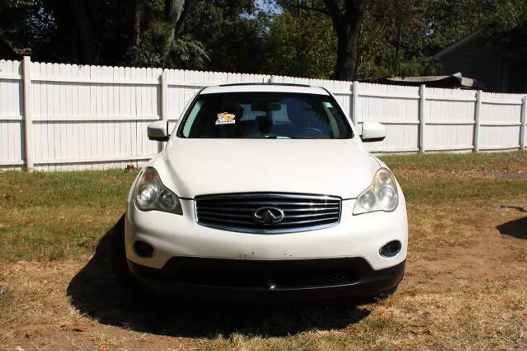 2010 Infiniti EX35 Journey photo 1