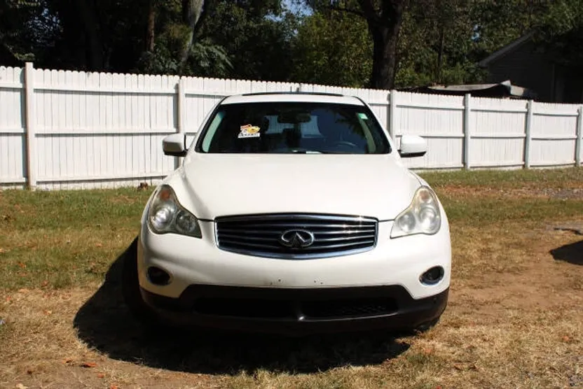 2010 Infiniti EX35 Journey photo 1