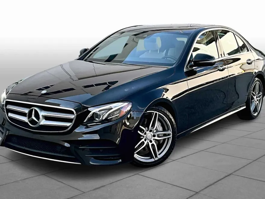 2017 Mercedes Benz E 300 Sport photo 1