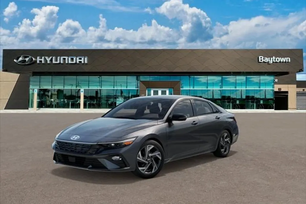 2025 Hyundai Elantra SEL Sport photo 1