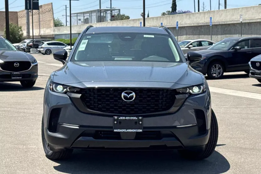 2025 Mazda CX-50 Premium photo 1