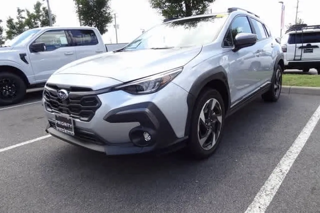 2024 Subaru Crosstrek Limited photo 1