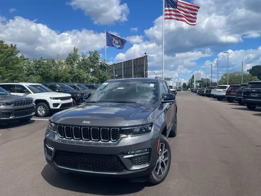 2025 Jeep Grand Cherokee Limited photo 1