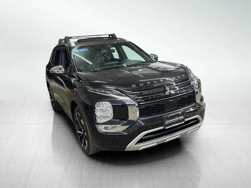 2023 Mitsubishi Outlander PHEV 40th Anniversary Edition photo 1