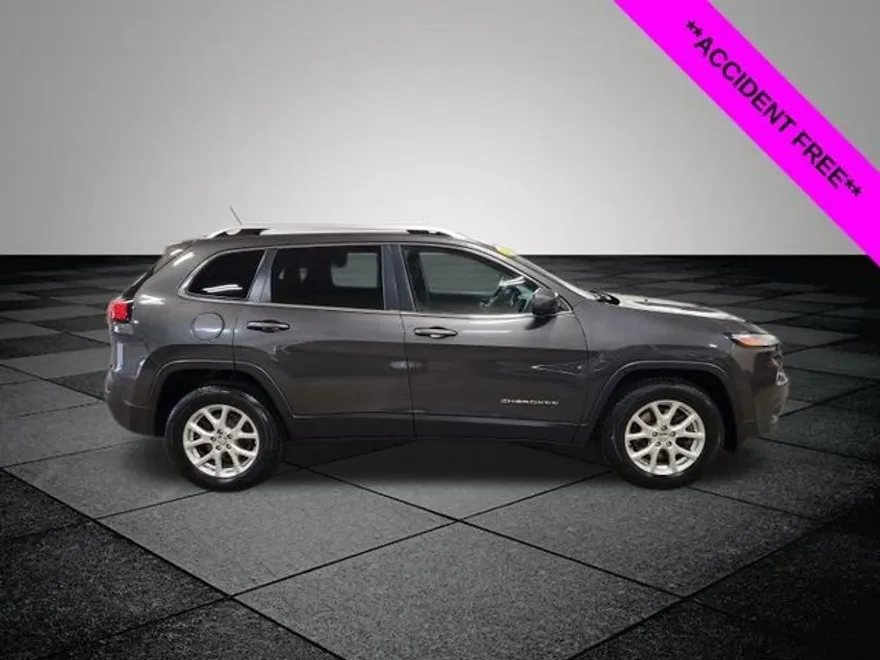2015 Jeep Cherokee Latitude photo 1