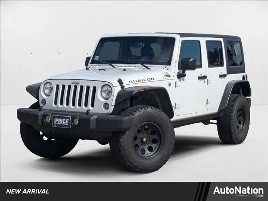 2015 Jeep Wrangler Unlimited Rubicon photo 1