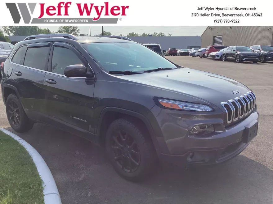 2017 Jeep Cherokee Latitude photo 1