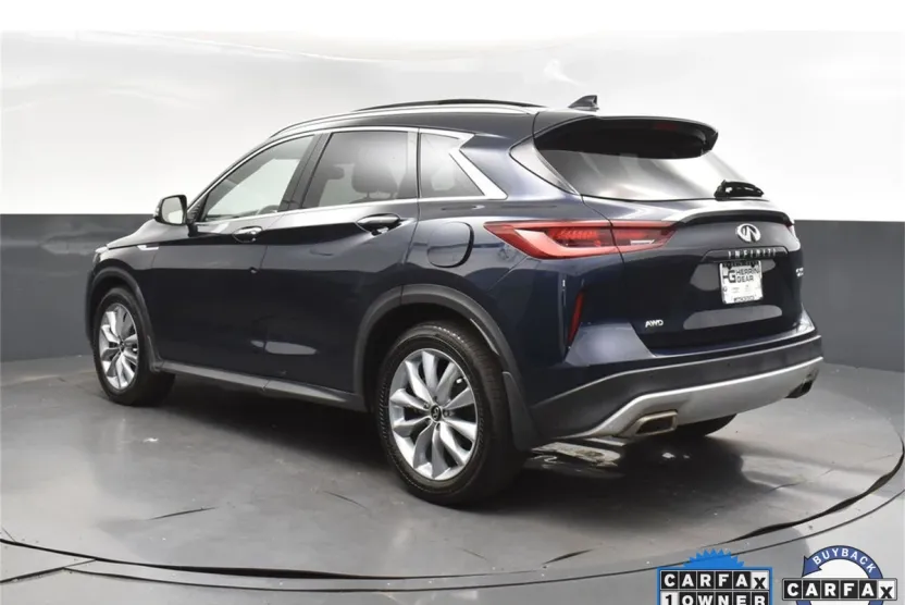 2022 Infiniti QX50 Luxe photo 1