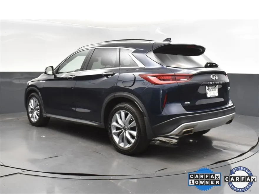 2022 Infiniti QX50 Luxe photo 1