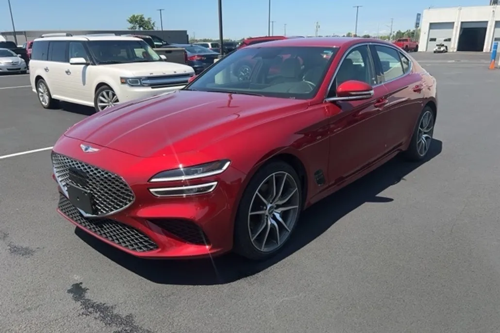 2023 Genesis G70 2.0T photo 1